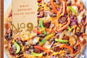 Pizza boeuf, merguez, sauce salsa